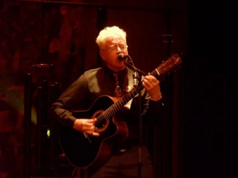 Bruce Cockburn - Old Town School of Folk Music, Chicago, 22/5/2011