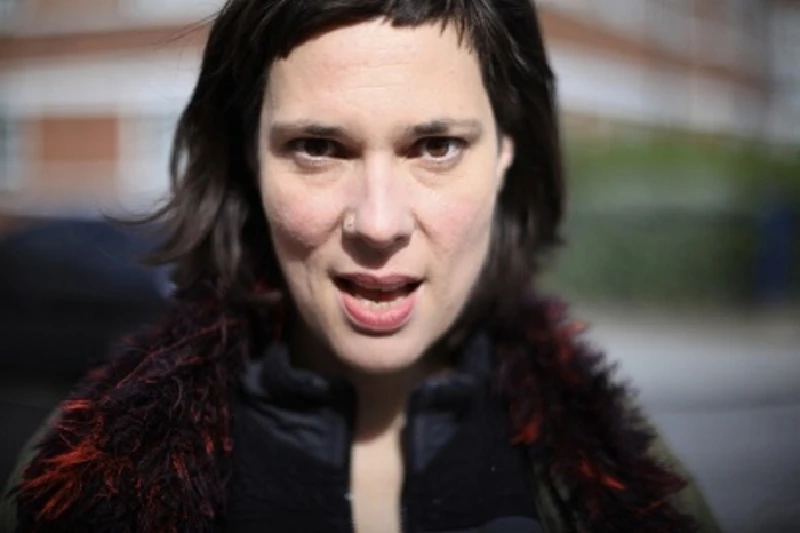 Laetitia Sadier - Interview