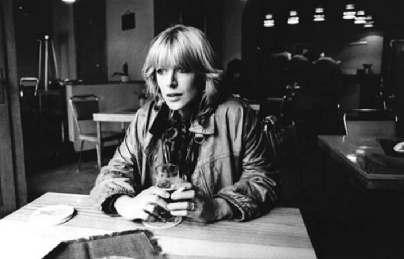 Marianne Faithfull - Broken English