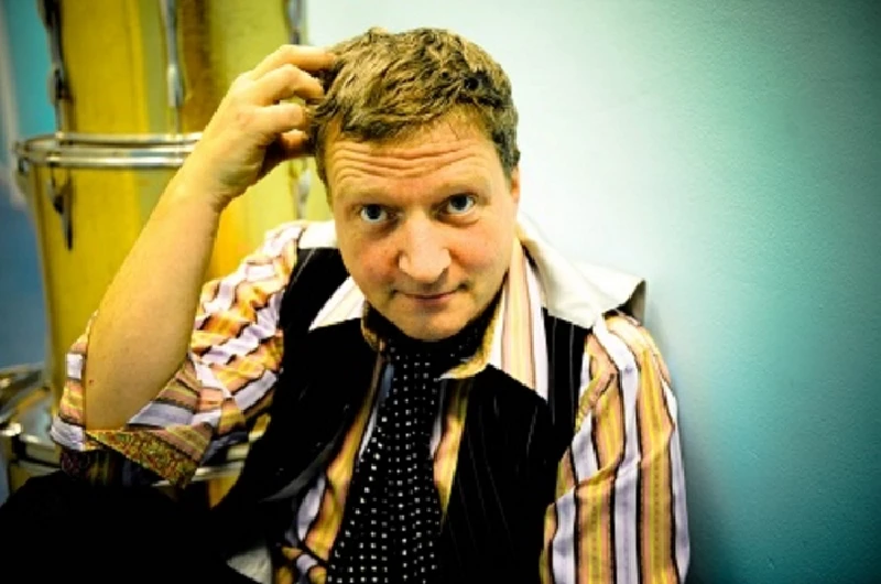 Glenn Tilbrook - Interview