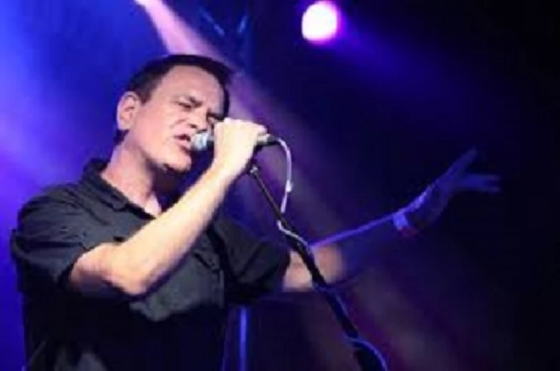 Wedding Present - King George's Hall, Blackburn, 8/11/2014