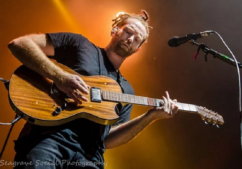 Newton Faulkner - Albert Hall, Manchester, 30/3/2016