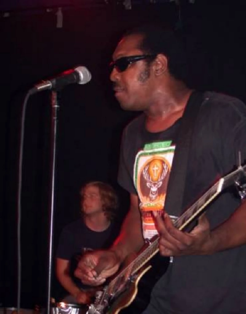 Dirtbombs - Dominion Tavern, Ottawa, 13/11/2003