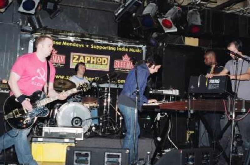Miscellaneous - Zaphod's, Ottawa, 19/6/2004