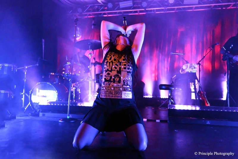 Lauren Mayberry - Photoscapes