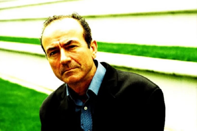 Hugh Cornwell - Interview