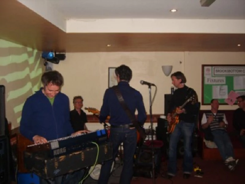 Experimental Pop Band - Brooksbottom Cricket Club, Summerseat, Bury, 21/3/2009