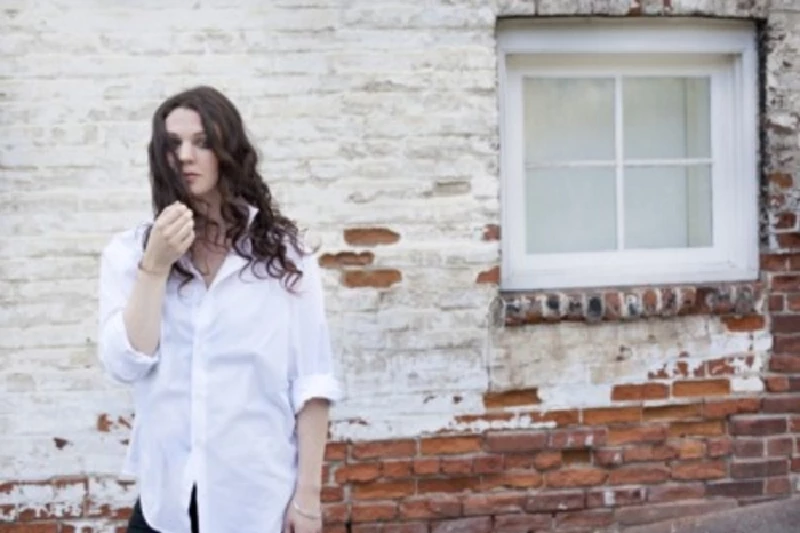 Amelia Curran - Interview